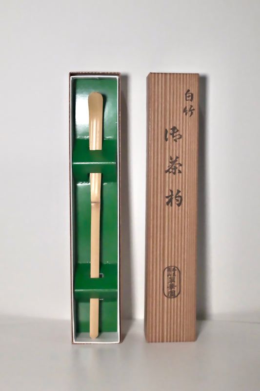 Suikaen — Bamboo Scoop (Chashaku)